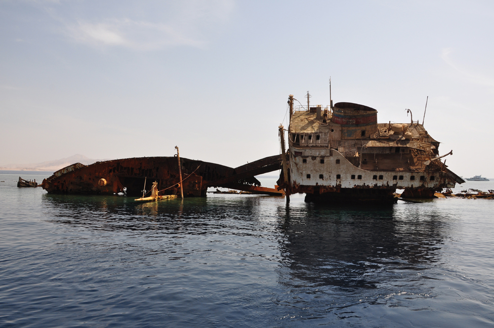 Teran Island (Yacht Trip) - Image 2